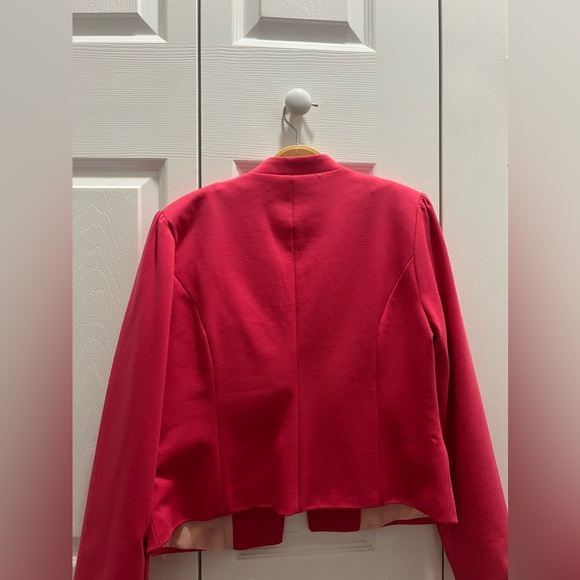 Blazer - Picture 2 of 3